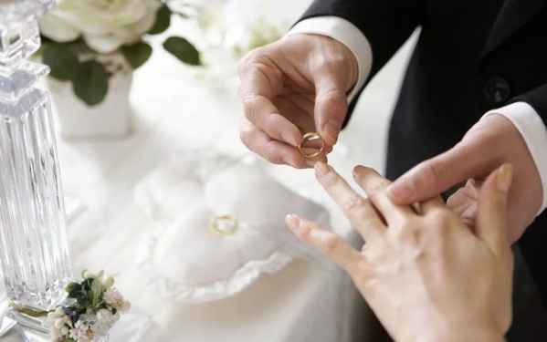 租场地 广告发票_另类婚礼场地_租婚礼场地叫什么